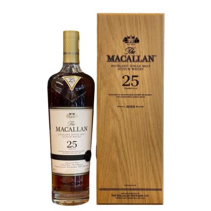 Macallan 25 Years Old Sherry Oak Highland Single Malt Scotch Whisky (Annual 2022 Release)